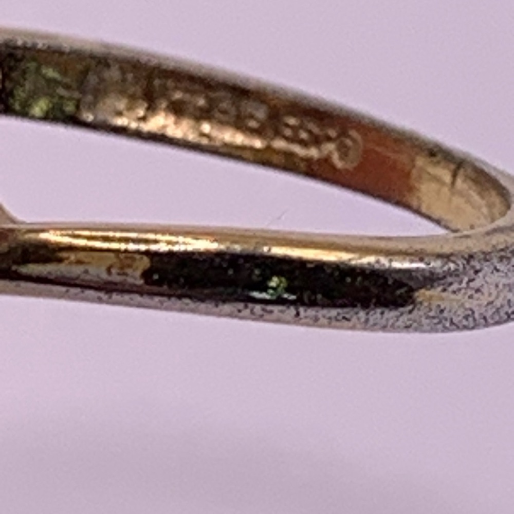 Elegant Gold and Crystal Floral Ring, Size 7.5 - Picture 3 of 5